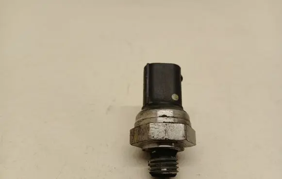 Mercedes-Benz C W205 Exhaust gas pressure sensor A0091535228 20150526