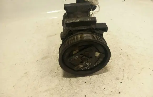 Renault Clio II Air conditioning (A/C) compressor (pump) 8200365787 01515658661