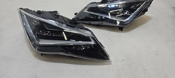 Seat Leon (5F) Rear/tail lights set LEONIII