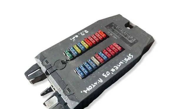 Mercedes-Benz Sprinter W901 W902 W903 W904 Fuse box set 0473500 A0005402350