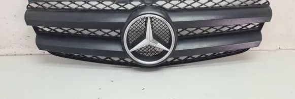Mercedes-Benz Vito Viano W639 Front bumper upper radiator grill A6398880023