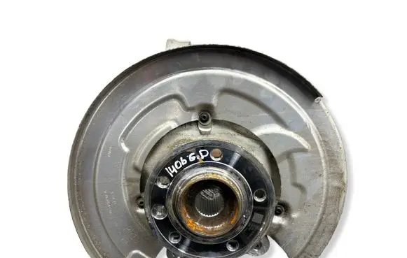 Land Rover Range Rover Sport L461 Rear wheel hub M8E25A968AD
