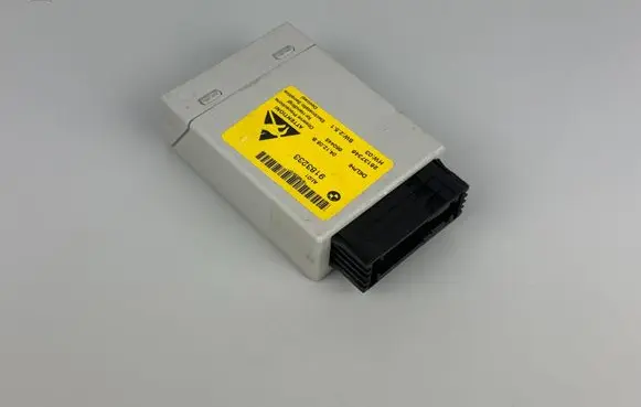 BMW 5 E60 E61 Center console control module 9183233 660445 28137346