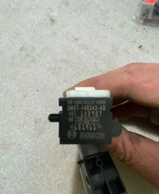 Ford Focus Airbag deployment crash/impact sensor 3M5T14B342AB 180907 001161