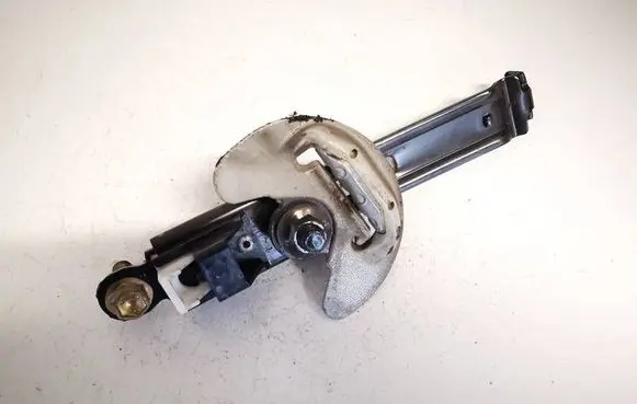 Toyota Avensis T250 Seat belt adjustment rail 