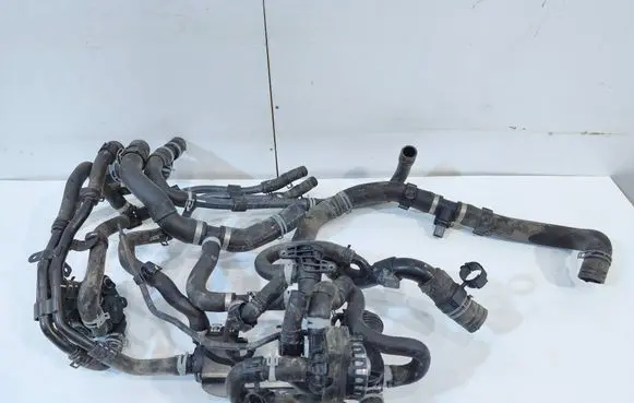 Volkswagen Transporter - Caravelle T6 Engine coolant pipe/hose 7LA121079B