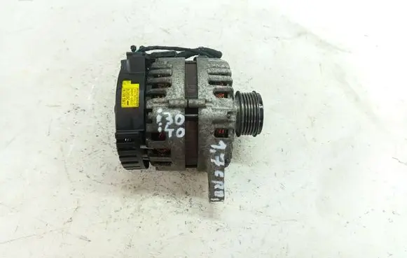 Hyundai i40 Generator/alternator 37300-2A800 2609674