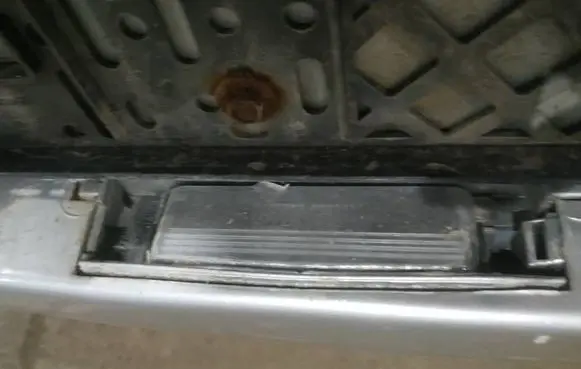 Toyota Yaris Number plate light