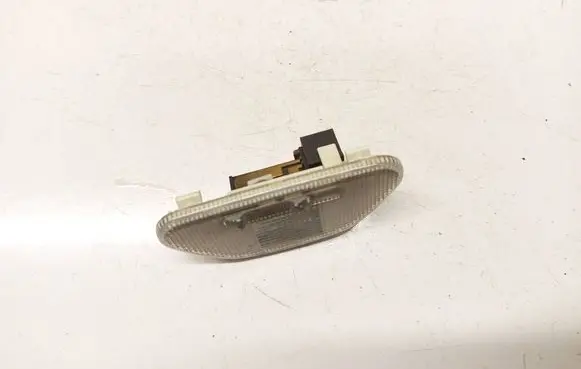 Audi A4 S4 B5 8D Other interior light 8d0947111b