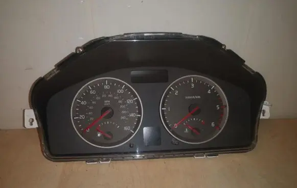 Volvo S40 Speedometer (instrument cluster) 30682570 D352