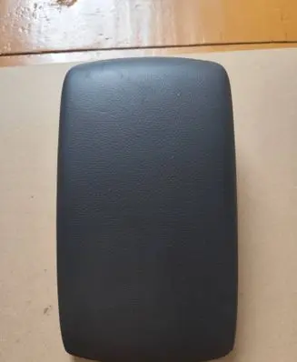 Mazda 3 II Armrest 