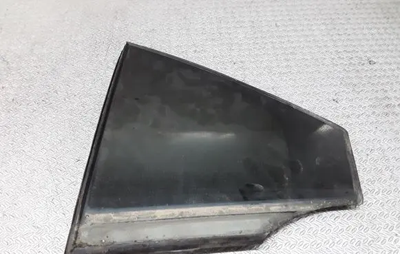 Nissan Primera Rear vent window glass 