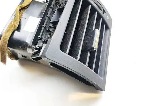 Toyota Avensis T270 Dashboard side air vent grill/cover trim 5565005140 55650-05140