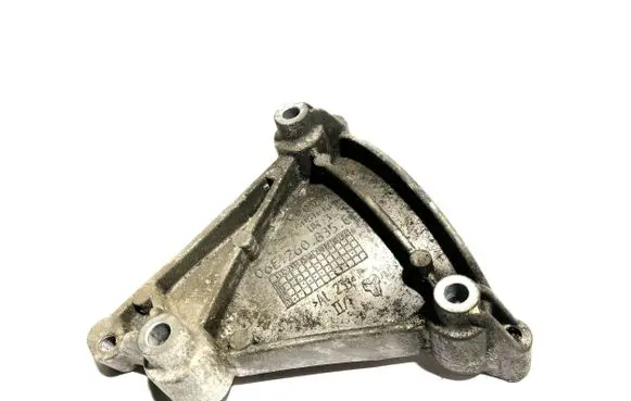 Audi Q7 4L A/C compressor mount bracket 06E260835C