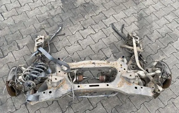 Nissan X-Trail T32 Rear beam 
