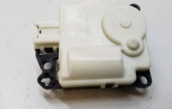 Dodge Durango Air flap motor/actuator D267DW9BA02 A3100P90T101