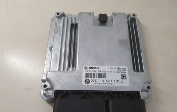 BMW X5 F15 Engine control unit/module 8473191