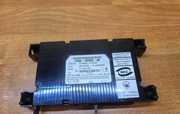 Volvo XC70 Bluetooth control unit module 7G9N10D893AB 31215592AA 31210293AA