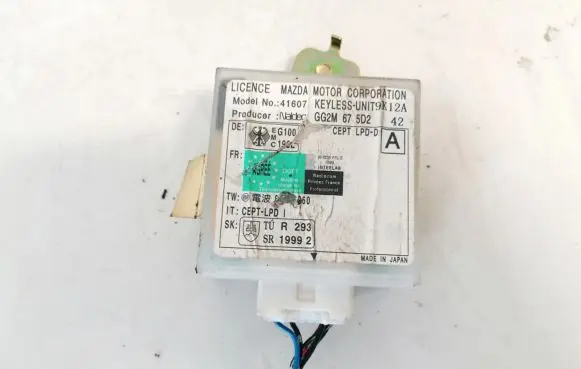 Mazda 626 Immobilizer control unit/module gg2m675d2