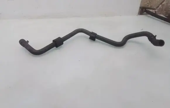 Volkswagen Golf IV Engine coolant pipe/hose