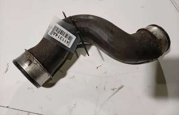 Volkswagen PASSAT B6 Intercooler hose/pipe 3C0145832
