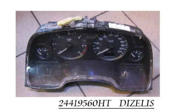 Opel Zafira A Speedometer (instrument cluster) 24419560HT 87001371