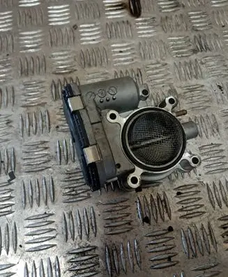 Mercedes-Benz SLK R170 Throttle valve A1111410325 DK0022