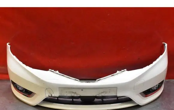 Nissan Pulsar Front bumper