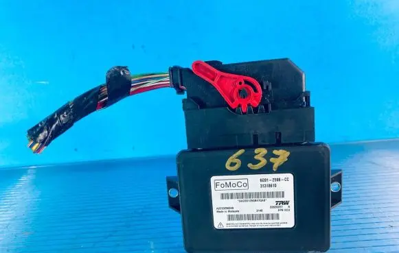 Volvo V70 Hand brake control module 6G912598CC 31318610 A2C53296349
