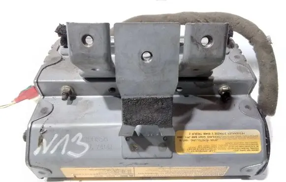 Mitsubishi Space Wagon Passenger airbag MR390856