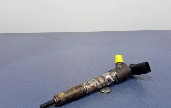 Ford Mondeo MK I Fuel injector GK2Q-9K546-AC