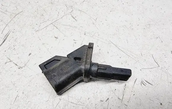 Volvo V40 ABS brake wheel speed sensor 32301800 30748149