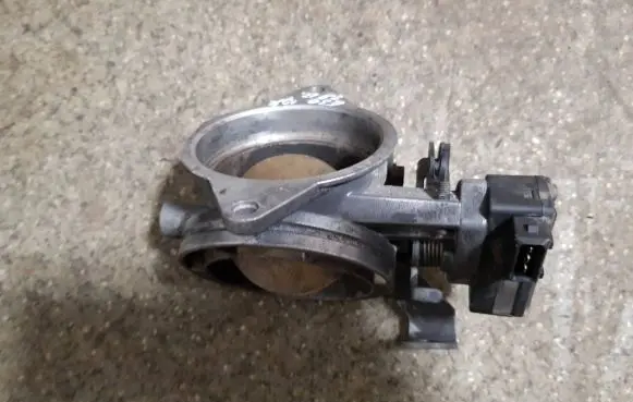 BMW 5 E39 Throttle valve 1703562