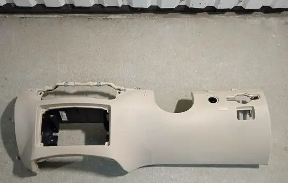 Mercedes-Benz S W221 Dashboard lower bottom trim panel 