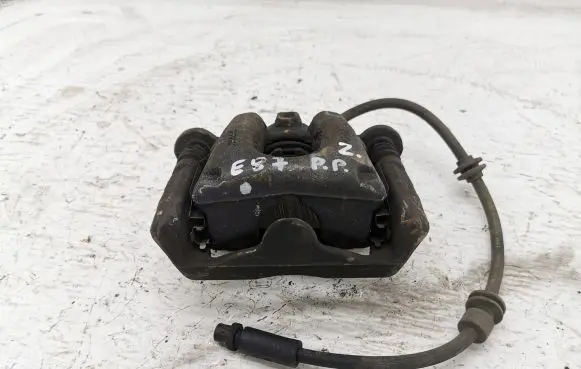 BMW 1 E81 E87 Front brake caliper