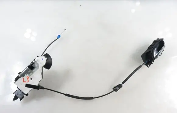 Citroen C4 I Picasso Front door lock 24090816
