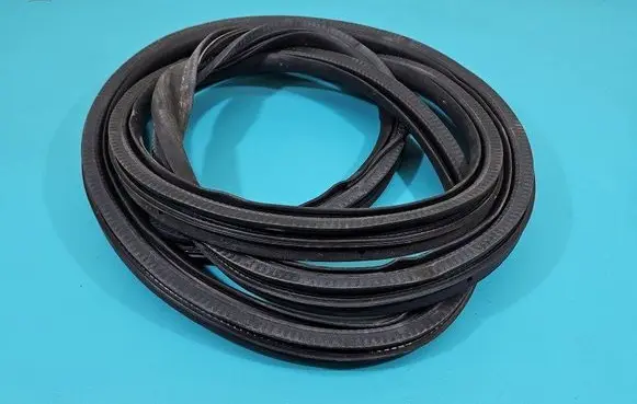 Front door rubber seal