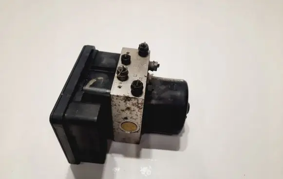 Mini One - Cooper R50 - 53 ABS Pump 6760266