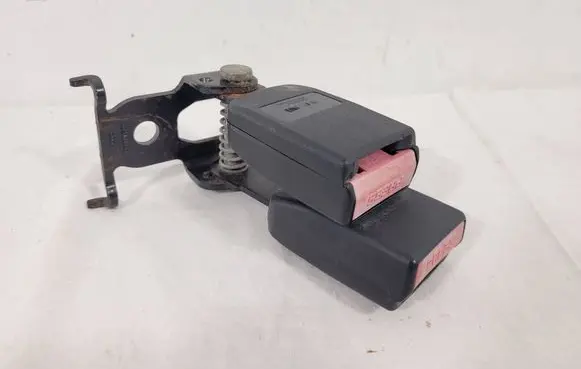Renault Megane II Middle seatbelt buckle (rear) 36021666 06001726