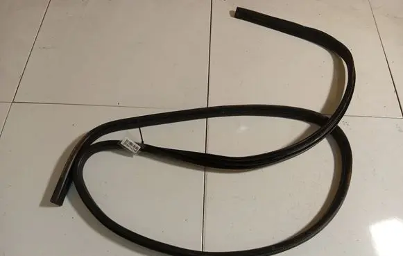 Ford S-MAX Rubber seal front coupe door 