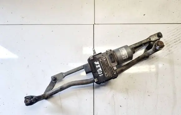 Front wiper linkage and motor