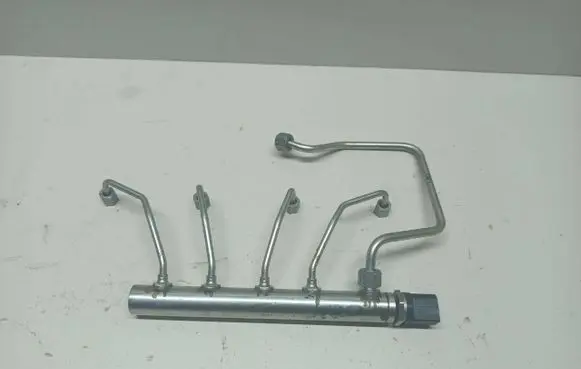 BMW X3 F25 Fuel main line pipe 7585411