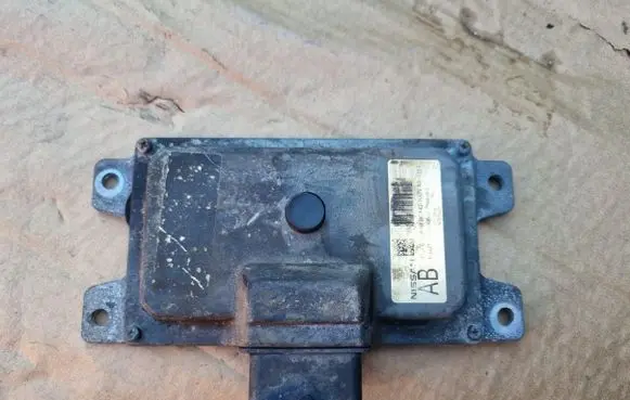 Nissan Qashqai Gearbox control unit/module 310F65NA0B