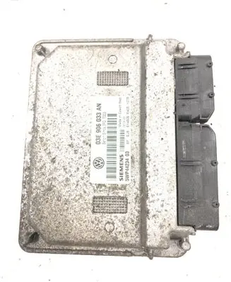Skoda Fabia Mk2 (5J) Engine control unit/module 03E906033AN 3PG7003 5WP4423403