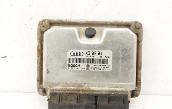 Audi A8 S8 D3 4E Engine control unit/module 4E0907560