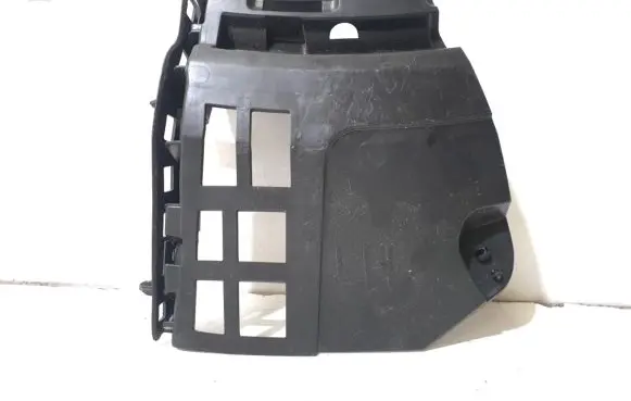 Volvo XC40 Front bumper mounting bracket 31455242