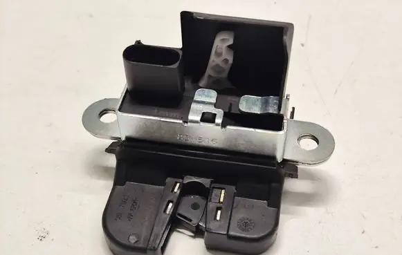 Tailgate/trunk/boot lock/catch/latch