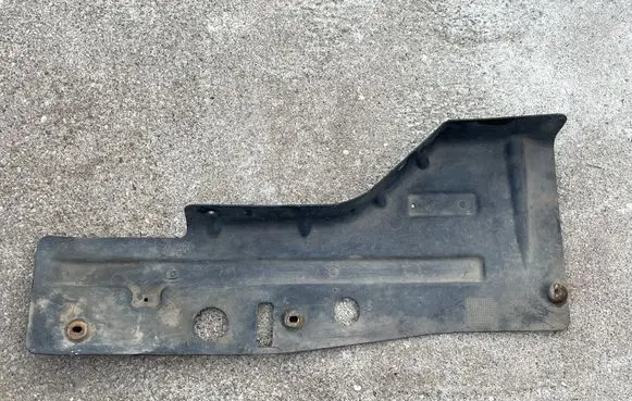 Opel Zafira C Engine splash shield/under tray 13280107