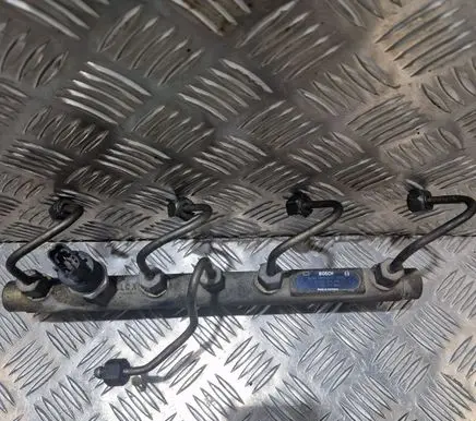 Renault Scenic I Fuel main line pipe 0445214015 7700111013