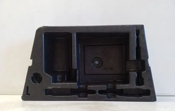 Volkswagen Touareg II Tool box 7P6012112D